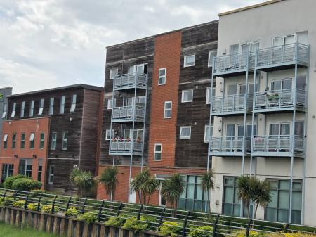 2 bedroom Flat to let in Compair Crescent, Ipswich, IP2