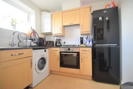 2 bedroom Flat to let in Compair Crescent, Ipswich, IP2