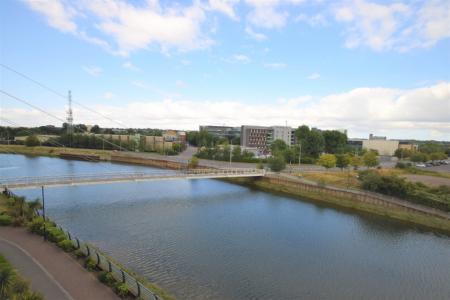 2 bedroom Flat to let in Compair Crescent, Ipswich, IP2