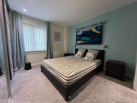 2 bedroom Flat to let in Neptune Square, Ipswich, IP4