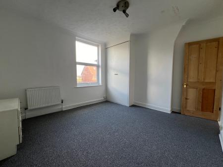 2 bedroom Terraced House to let in (C) Cauldwell Hall Road, Ipswich, IP4
