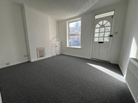 2 bedroom Terraced House to let in (C) Cauldwell Hall Road, Ipswich, IP4