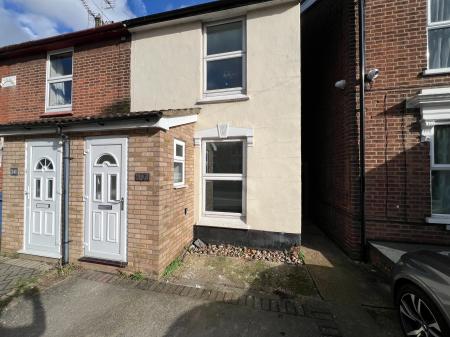 2 bedroom Terraced House to let in (C) Cauldwell Hall Road, Ipswich, IP4