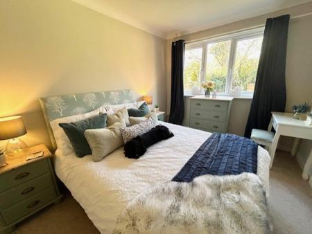 1 bedroom Bungalow to let in Faulkners Way Felixstowe