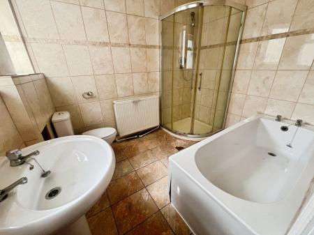1 bedroom Flat to let in Foxhall Road, Ipswich