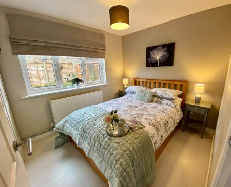 2 bedroom Bungalow to let in Trimley St Mary, Felixstowe