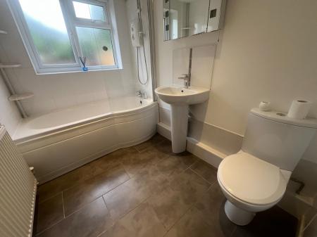 2 bedroom Terraced House to let in Parade Road Ipswich