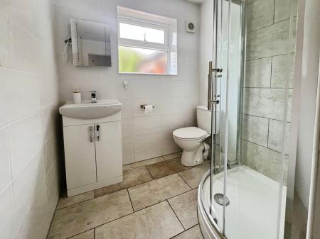 3 bedroom Bungalow to let in Warren Hill Road, Woodbridge