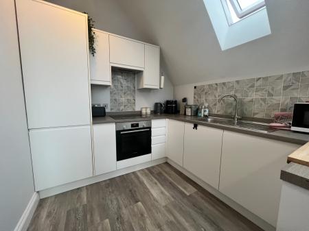 2 bedroom Flat to let in Alexandra House, Felixstowe