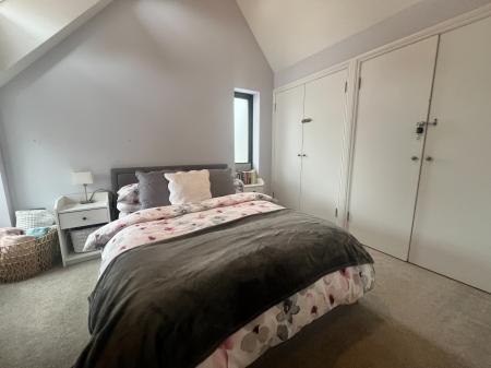 2 bedroom Flat to let in Alexandra House, Felixstowe