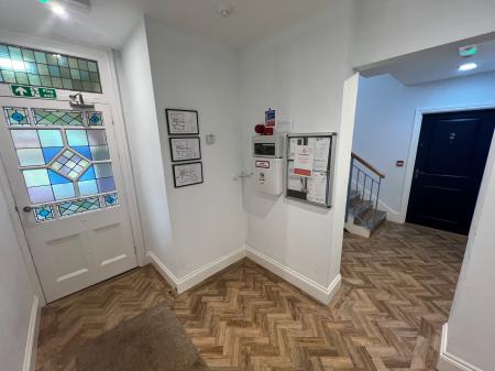 2 bedroom Flat to let in Alexandra House, Felixstowe