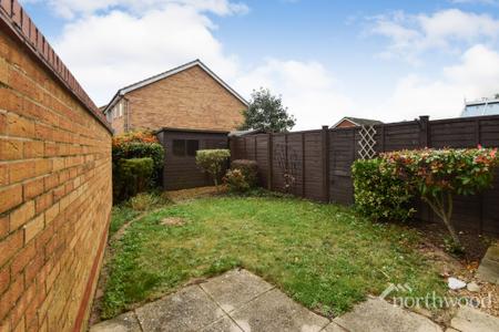 3 bedroom End of terrace house to let in Wards View, Kesgrave, Ipswich, IP5