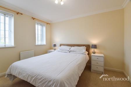 3 bedroom End of terrace house to let in Wards View, Kesgrave, Ipswich, IP5
