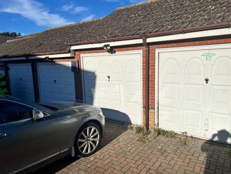 2 bedroom Terraced House to let in Swallowtail Close, Ipswich, Ipswich, IP8