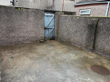 4 bedroom Terraced House to let in Newton Street, Millom, LA18