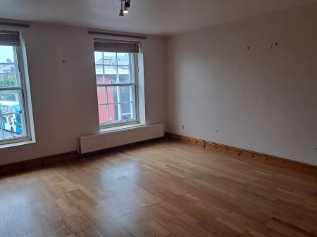 2 bedroom Flat to let in Water Street, Lancaster, LA1