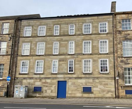 2 bedroom Flat to let in Water Street, Lancaster, LA1
