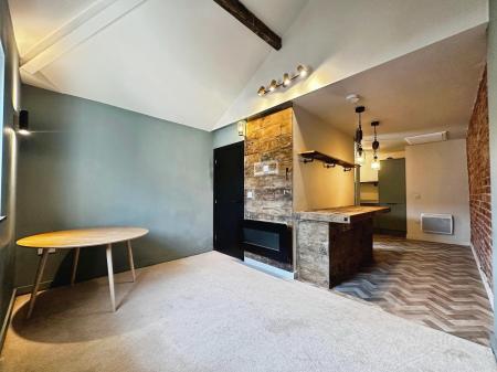2 bedroom Apartment to let in Back Crescent Street, Morecambe, LA4