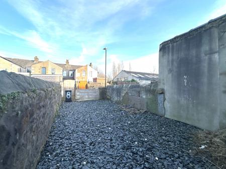 2 bedroom Terraced House to let in Alexandra Road, Lancaster, LA1