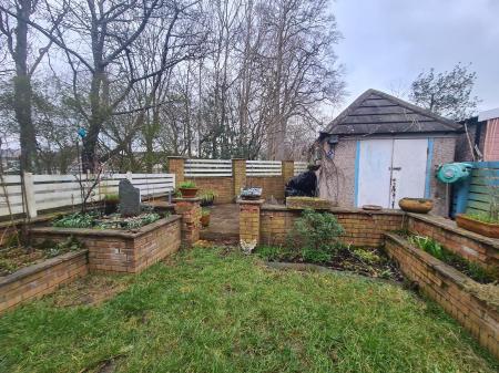 2 bedroom Semi-detached house to let in Newlands Avenue, Lancaster, LA1
