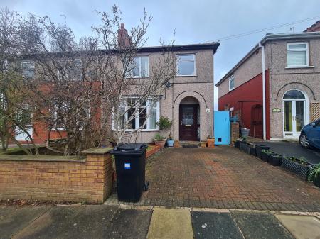 2 bedroom Semi-detached house to let in Newlands Avenue, Lancaster, LA1