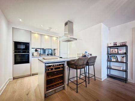 2 bedroom Apartment to let in Broadway One, Morecambe, LA4