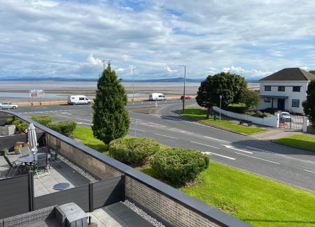 2 bedroom Apartment to let in Broadway One, Morecambe, LA4