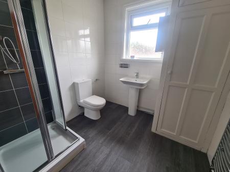 1 bedroom Flat to let in Elm Grove, Morecambe, LA4