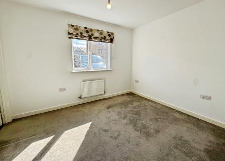 2 bedroom Flat to let in St Georges Quay, Lancaster, LA1