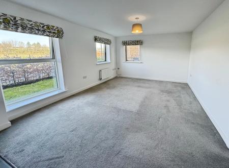 2 bedroom Flat to let in St Georges Quay, Lancaster, LA1