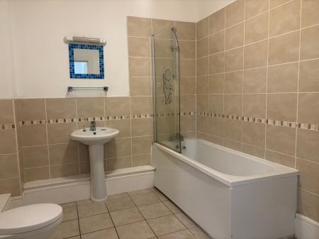 2 bedroom Flat to let in Poulton Road, Morecambe, LA4