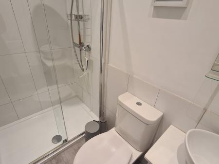 2 bedroom Ground floor flat to let in Marine Road East, Morecambe, LA4