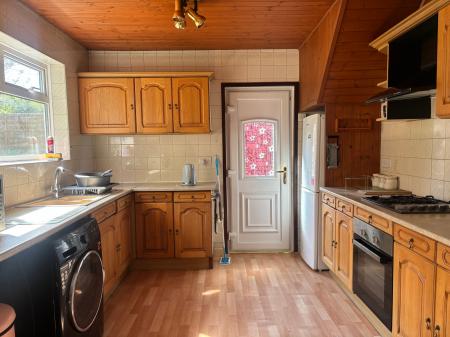 3 bedroom Semi-detached house to let in Slaidburn Drive, Hala, Lancaster, LA1