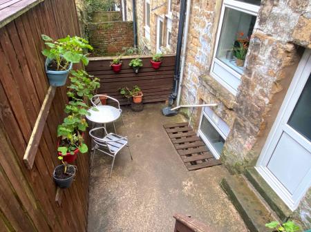 4 bedroom Terraced House to let in New Road, Lancaster, LA1