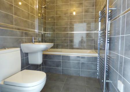 2 bedroom Flat to let in South Wing, The Residence, Kershaw Drive, Lancaster, LA1