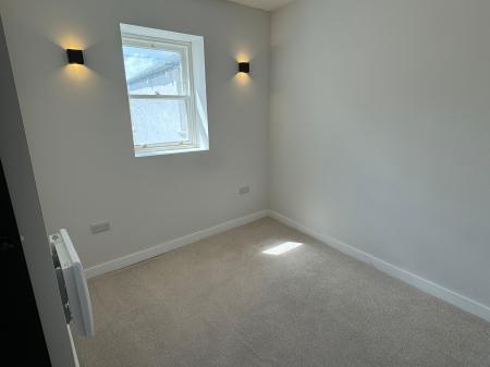 2 bedroom Apartment to let in Back Crescent Street, Morecambe, LA4