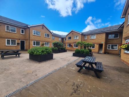 1 bedroom Flat to let in Alexandra Court, City Centre, Lancaster, LA1