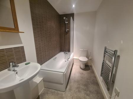 2 bedroom Apartment to let in Aalborg Place, Lancaster, LA1