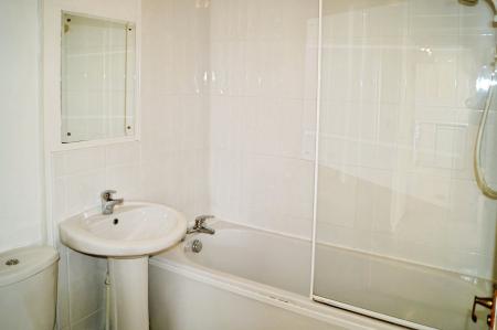 1 bedroom Flat to let in Highmount Court, Lancaster, LA1 1LA