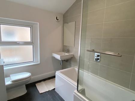 2 bedroom Flat to let in Heysham Road, Morecambe, LA3