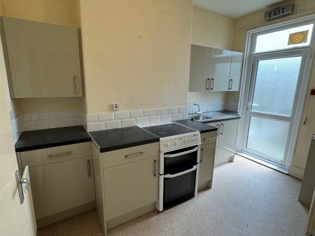 1 bedroom Flat to let in Market Street, Carnforth, LA5
