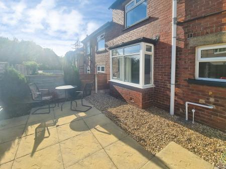 3 bedroom Semi-detached house to let in Sulby Drive, Lancaster, LA1