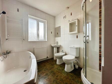 3 bedroom Semi-detached house to let in Borwick Drive, Lancaster, LA1