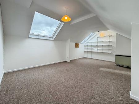2 bedroom Flat to let in Greaves Road, Lancaster, LA1