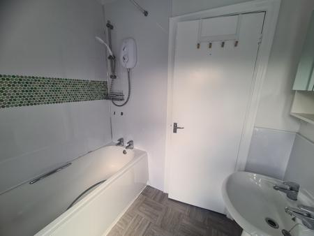 2 bedroom Flat to let in Chapel Street, City Centre, Lancaster, LA1