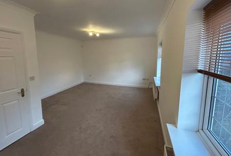 4 bedroom House to let in Lynwood Close, Calderstones Park, Whalley - Lancashire, BB7