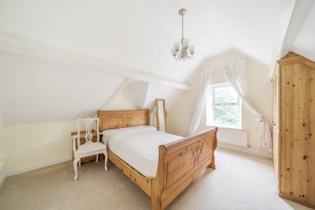 2 bedroom Flat for sale in 3 Park Villas, Roundhay, Leeds, LS8