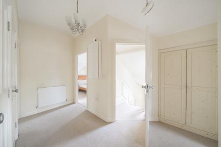 2 bedroom Flat for sale in 3 Park Villas, Roundhay, Leeds, LS8