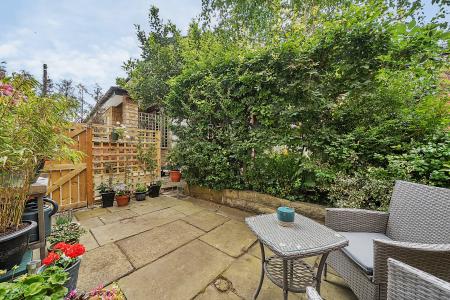 2 bedroom Duplex for sale in Allerton Hall Courtyard, Chapel Allerton, Leeds, LS7