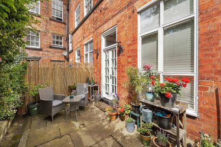 2 bedroom Duplex for sale in Allerton Hall Courtyard, Chapel Allerton, Leeds, LS7
